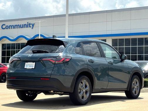 2026 Honda HR-V LX