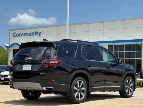 2025 Honda Pilot Elite