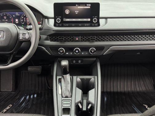 2023 Honda Accord LX 1.5T