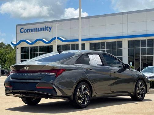 Amazon Gray 2024 Hyundai ELANTRA Limited