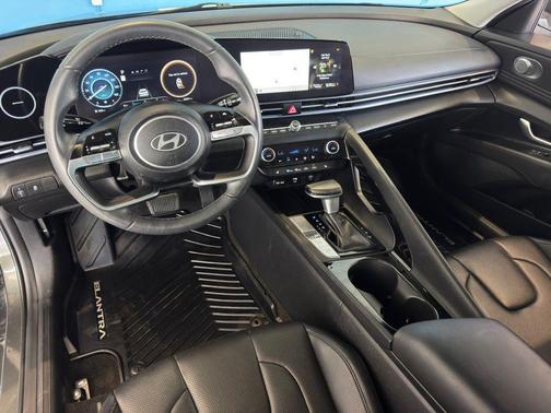 Amazon Gray 2024 Hyundai ELANTRA Limited