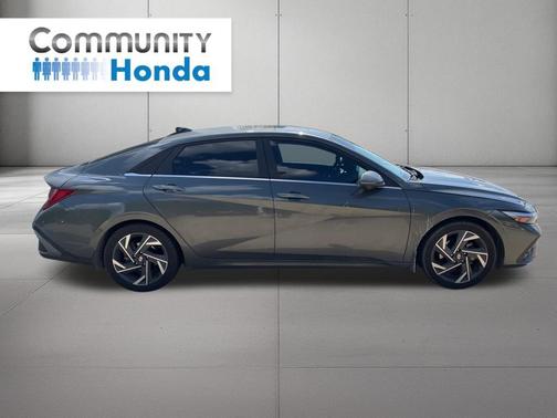 Amazon Gray 2024 Hyundai ELANTRA Limited