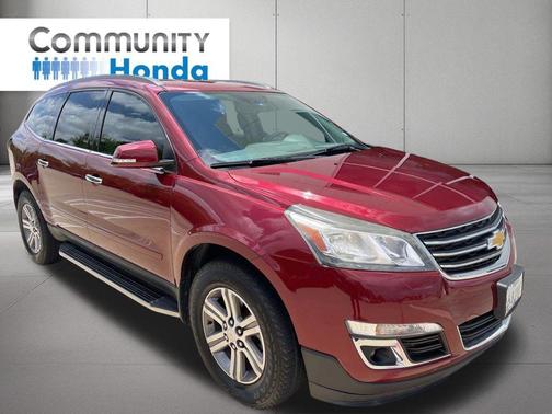 Siren Red Tintcoat 2017 Chevrolet Traverse 1LT
