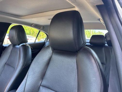 2019 Mazda Mazda3 FWD w/Premium Package