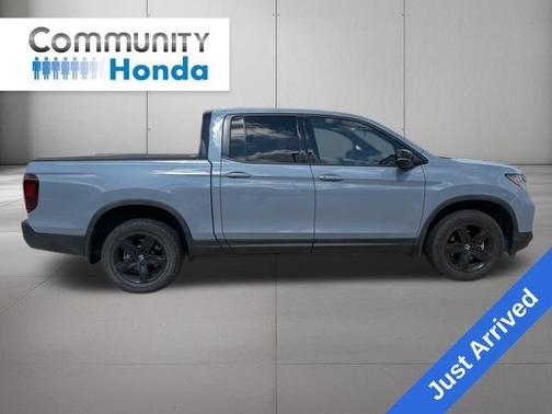 2022 Honda Ridgeline Black