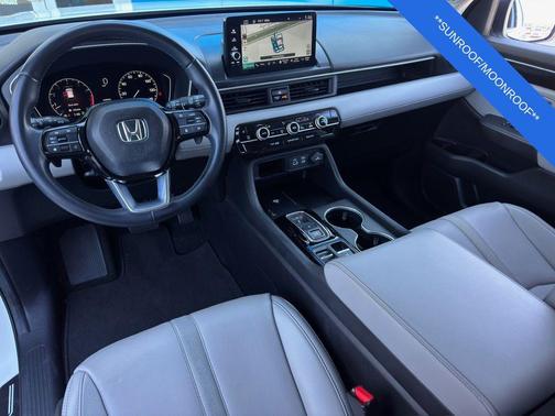 2023 Honda Pilot Touring 8-Passenger