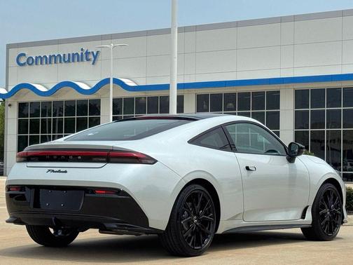 Winter Frost Pearl w/Crystal Black Roof 2026 Honda Prelude Hybrid Two-Tone