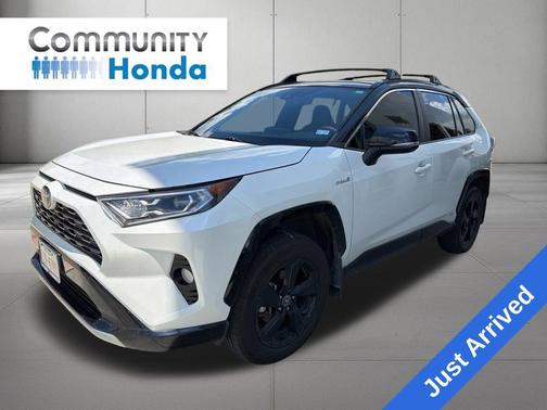 Blizzard Pearl/Midnight Black Metallic 2021 Toyota RAV4 Hybrid SE