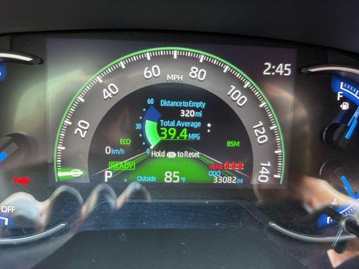 Blizzard Pearl/Midnight Black Metallic 2021 Toyota RAV4 Hybrid SE