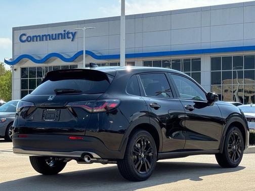 2026 Honda HR-V 2WD Sport