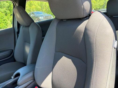 Crystal Black Pearl 2019 Honda HR-V Sport