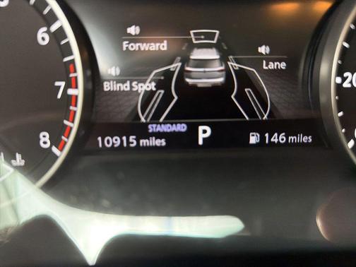 2024 Nissan Pathfinder SL FWD