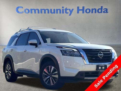 2024 Nissan Pathfinder SL FWD