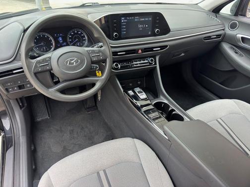 2021 Hyundai SONATA SE