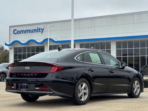 2021 Hyundai SONATA SE