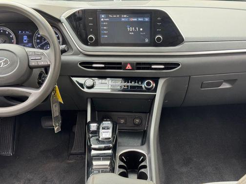 2021 Hyundai SONATA SE