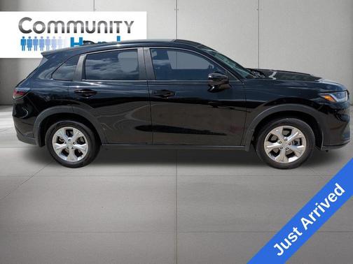 Crystal Black Pearl 2023 Honda HR-V LX