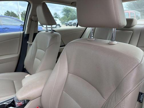 White Orchid Pearl 2015 Honda Accord EX-L