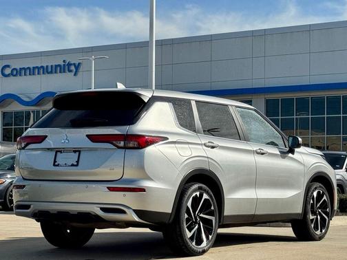 2024 Mitsubishi Outlander SE 2.5 2WD