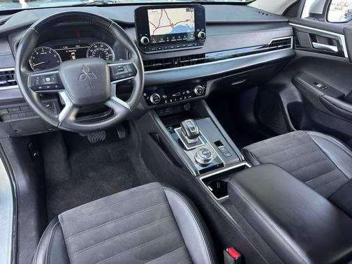 2024 Mitsubishi Outlander SE 2.5 2WD