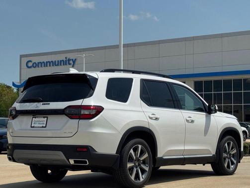 2025 Honda Pilot Elite