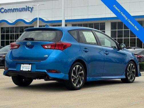 2016 Scion iM Base