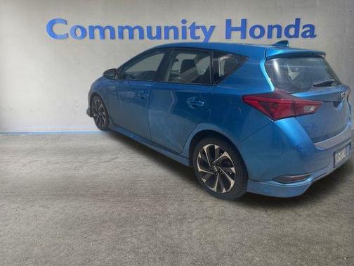 2016 Scion iM Base