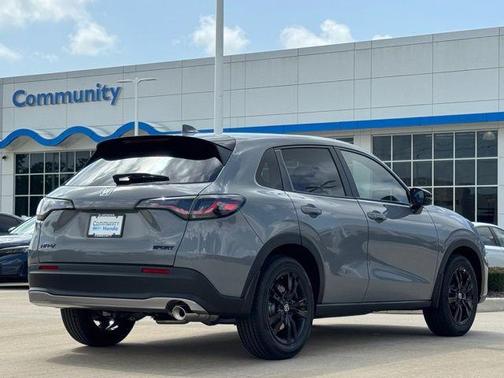 2026 Honda HR-V 2WD Sport