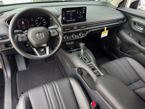 Crystal Black Pearl 2026 Honda HR-V EX-L