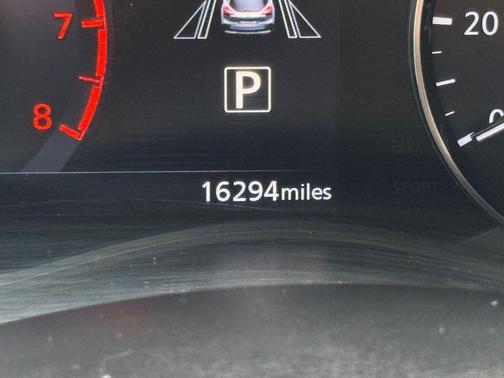 Boulder Gray Pearl/Super Black 2021 Nissan Kicks SR