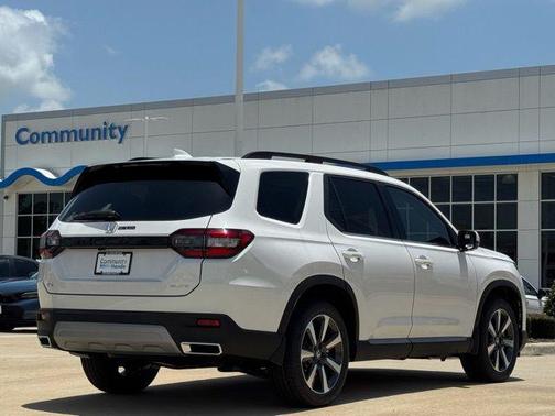 2025 Honda Pilot Elite