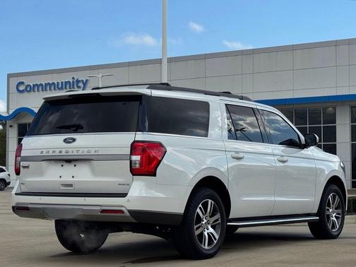 2023 Ford Expedition Max XLT