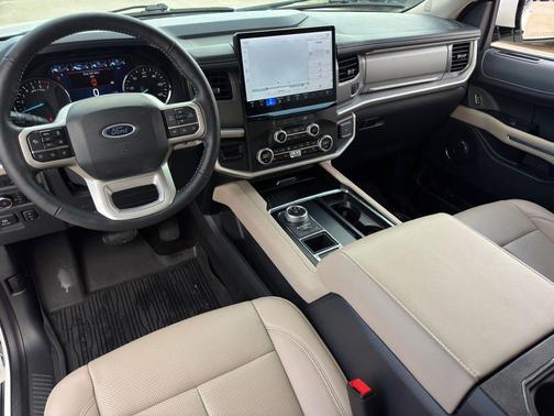 2023 Ford Expedition Max XLT