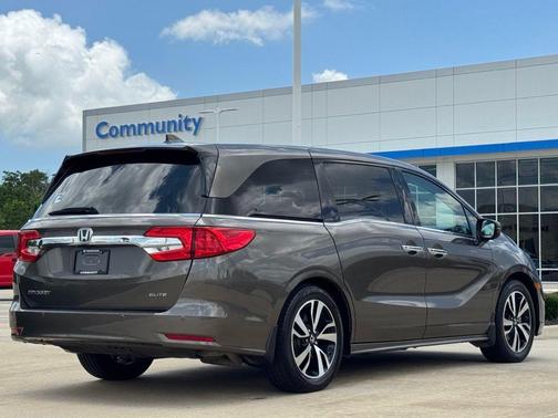 Pacific Pewter Metallic 2019 Honda Odyssey Elite