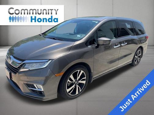 Pacific Pewter Metallic 2019 Honda Odyssey Elite