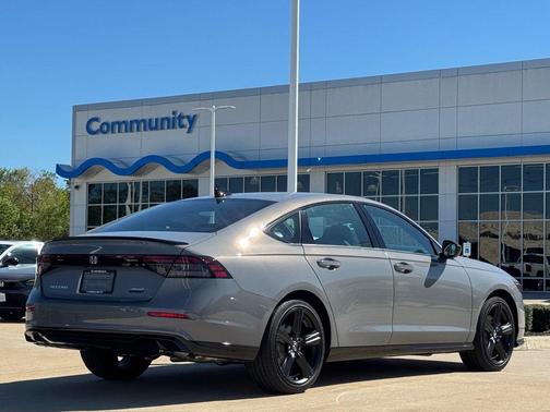 2025 Honda Accord Hybrid Base