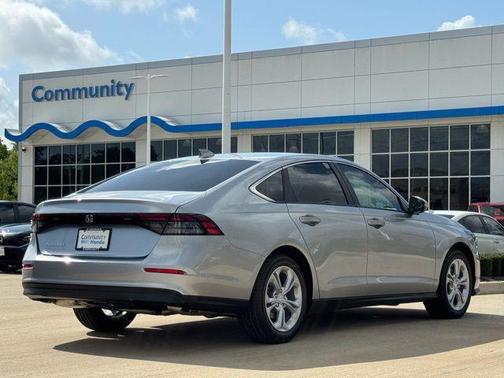 2025 Honda Accord LX 1.5T