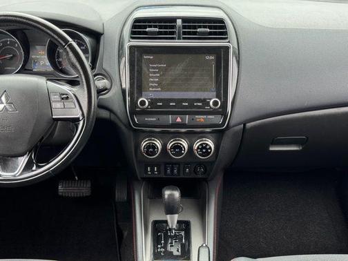 2022 Mitsubishi Outlander Sport SE