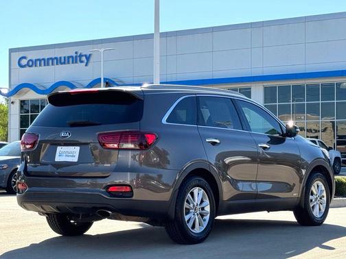 2019 Kia Sorento LX