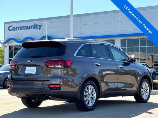 2019 Kia Sorento LX