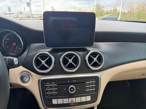 2020 Mercedes-Benz GLA 250 Base