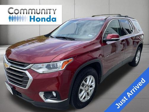 Cajun Red Tintcoat 2020 Chevrolet Traverse LT Cloth