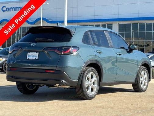 2025 Honda HR-V LX