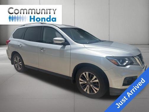 2019 Nissan Pathfinder SL