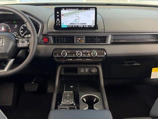 2025 Honda Pilot Touring 8-Passenger