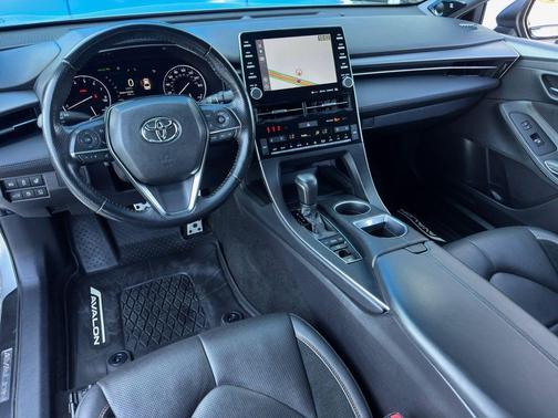 2019 Toyota Avalon Touring