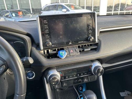 2019 Toyota RAV4 Hybrid SE
