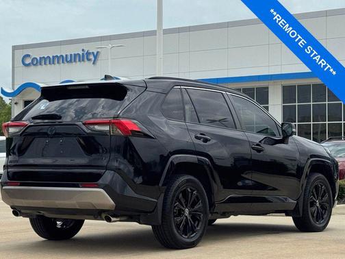 Midnight Black Metallic 2022 Toyota RAV4 Hybrid SE