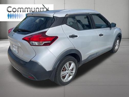 Brilliant Silver 2018 Nissan Kicks S