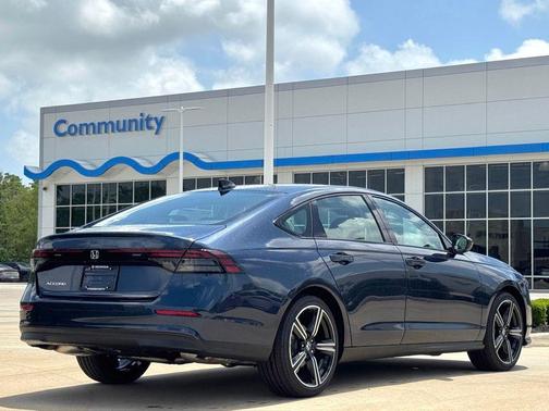 Canyon River Blue Metallic 2026 Honda Accord SE
